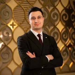 Команда, руководители и директора проекта, премии и конкурса Студент года Лиги студентов Республики Татарстан региональной молодежной общественной организации, крупнейшем студенческом объединении Поволжья, основанной в 1996 году